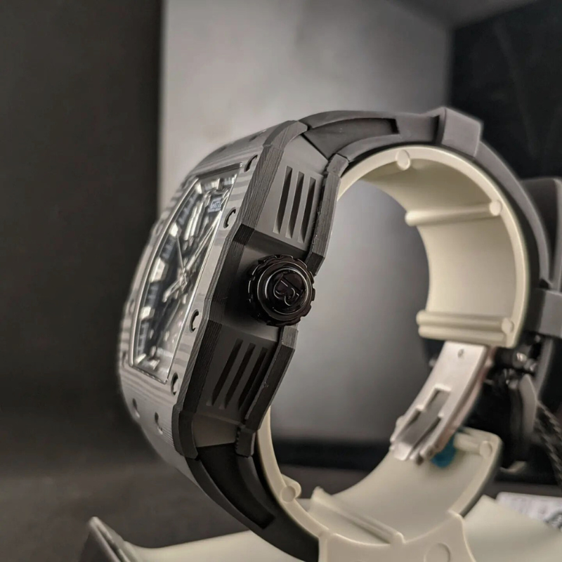 Explorer Series - Carbon Fiber BG9907 Black