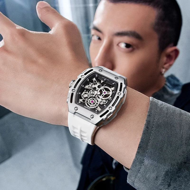 Mark Fairwhale FW-6700