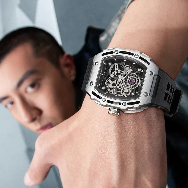 Mark Fairwhale FW-6700